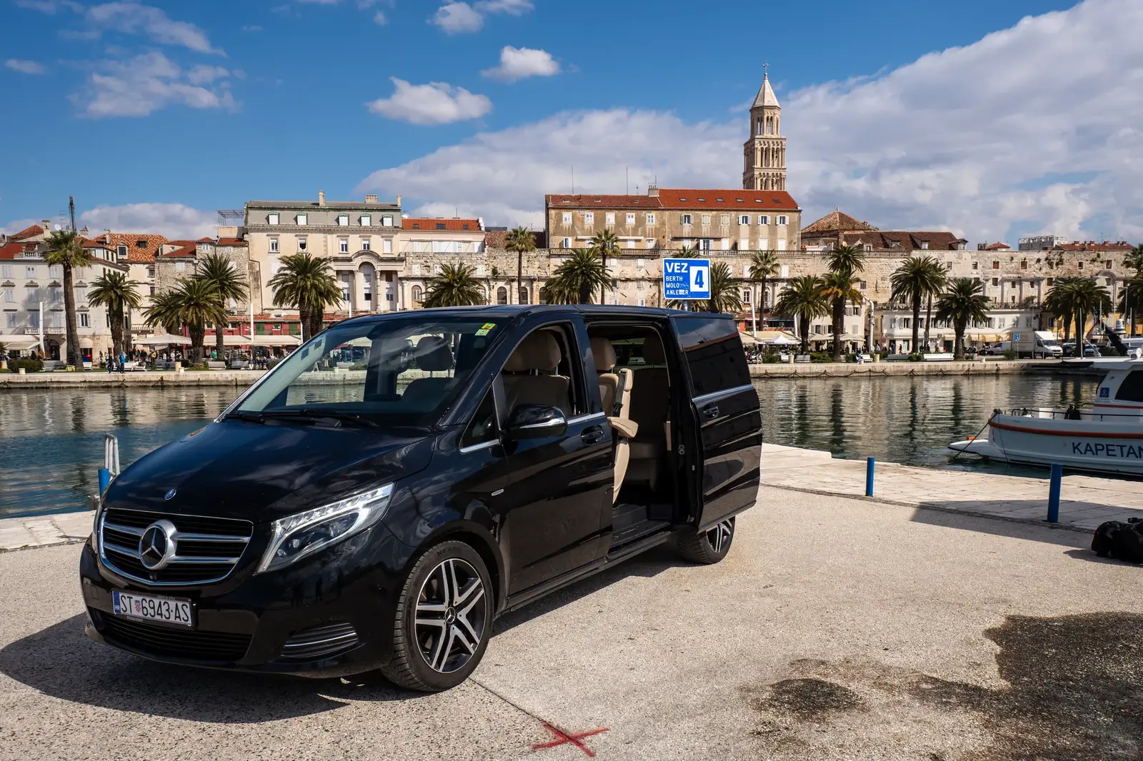 Mercedes V-Class on the road