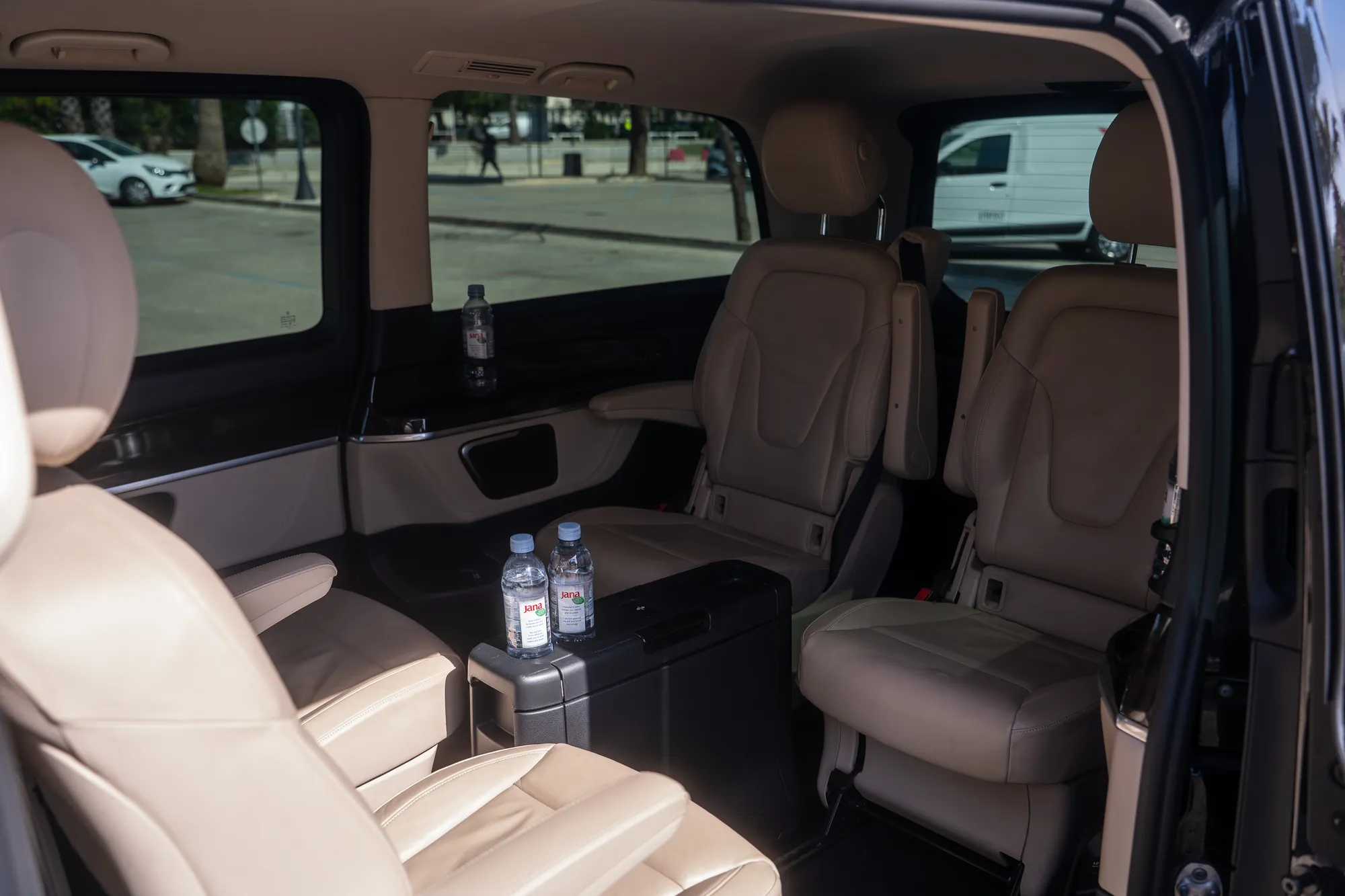 Mercedes V-Class airport transfer