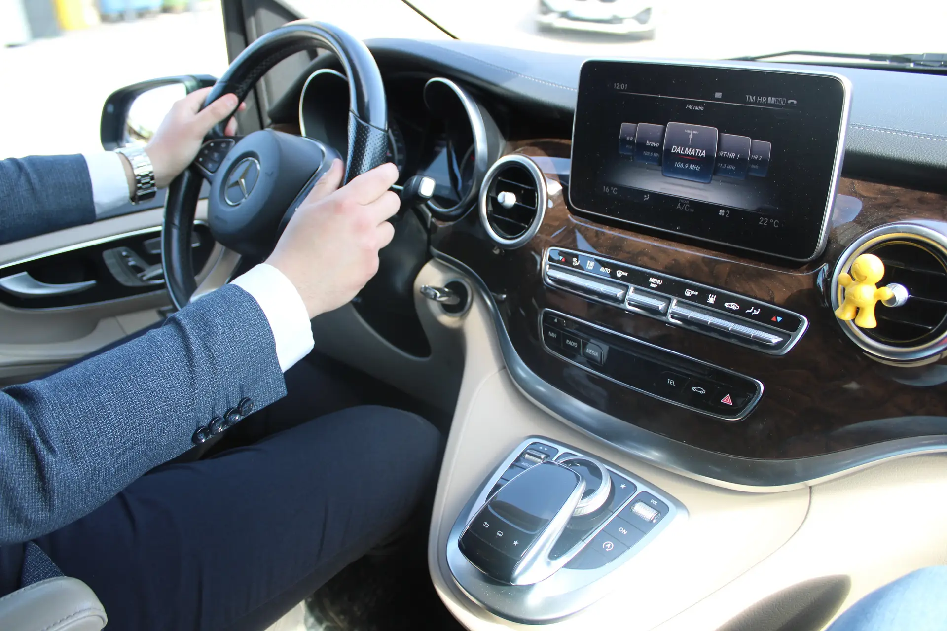 Mercedes V-Class exterior