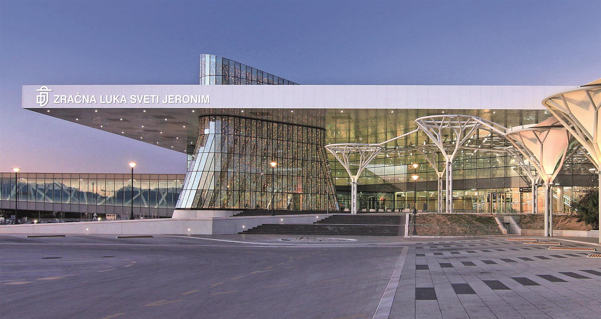 Split airport transfer to hotel or city center